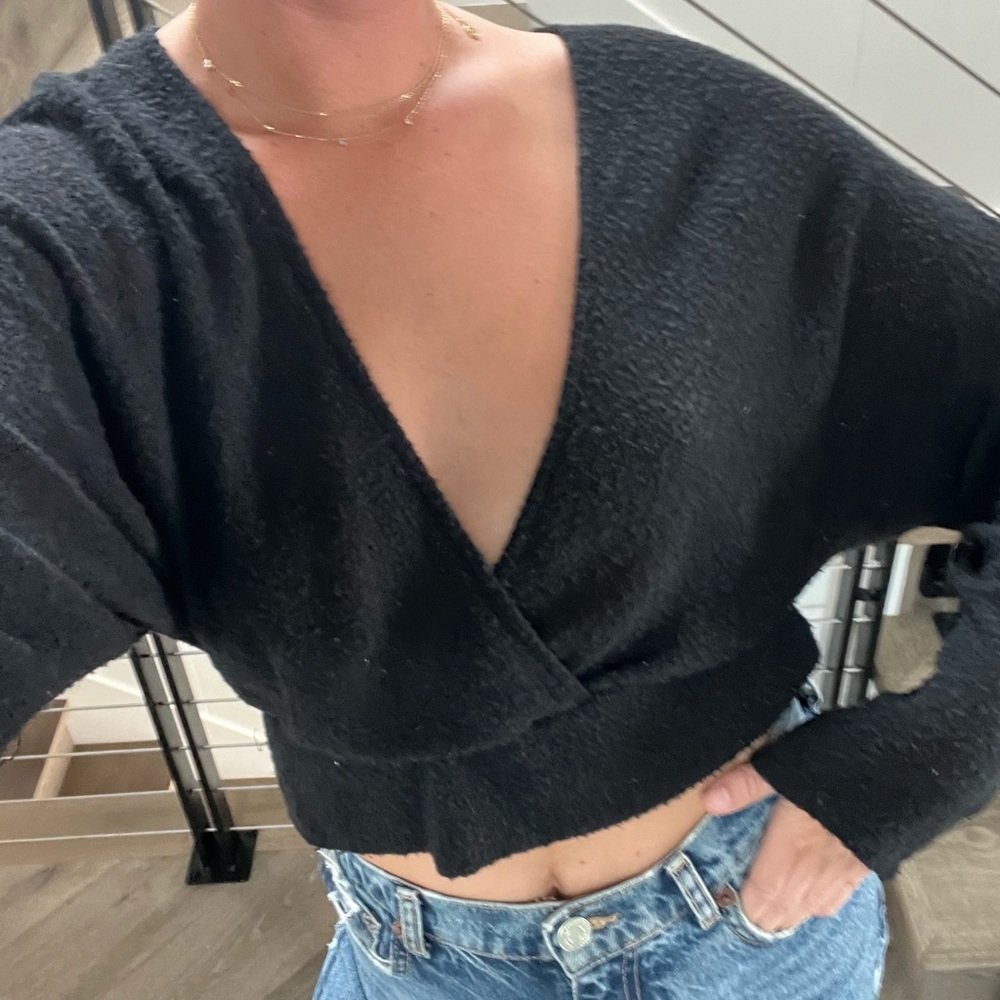 Urban black cropped sweater
